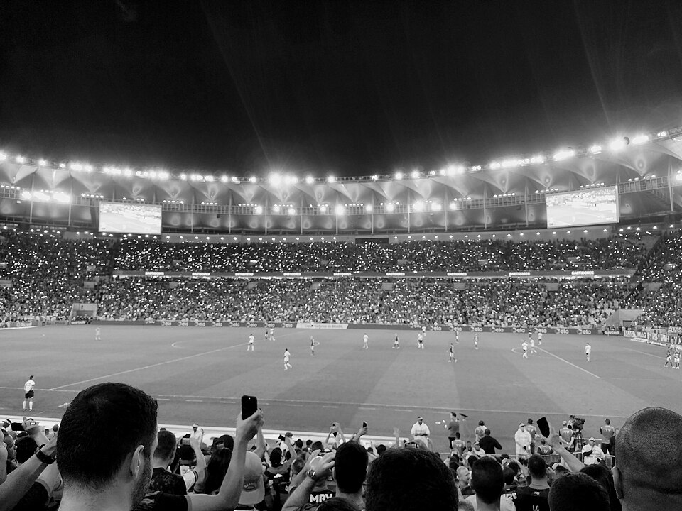 Jugadores de Flamengo y Sao Paulo en pleno clásico brasileño